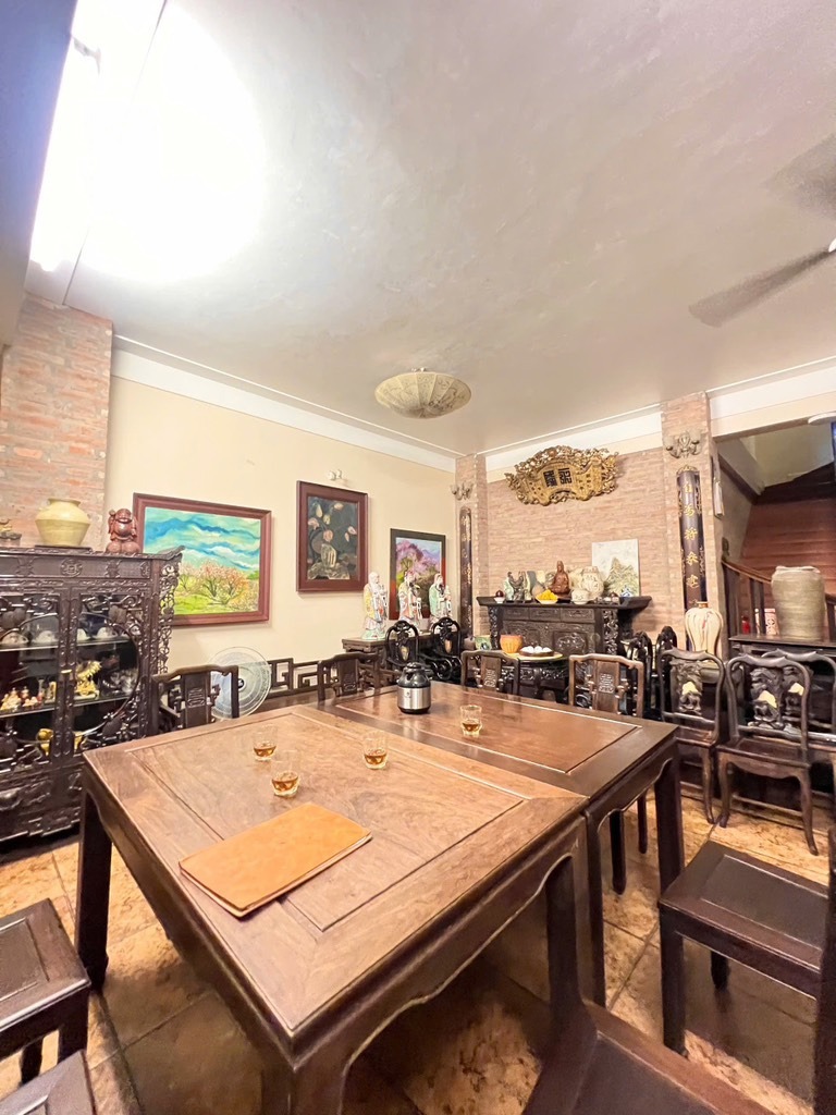 Bán nhà 80m2, 18 tỷ Hoàng Hoa Thám, Ba Đình - Mặt Tiền Rộng, Giá Tốt