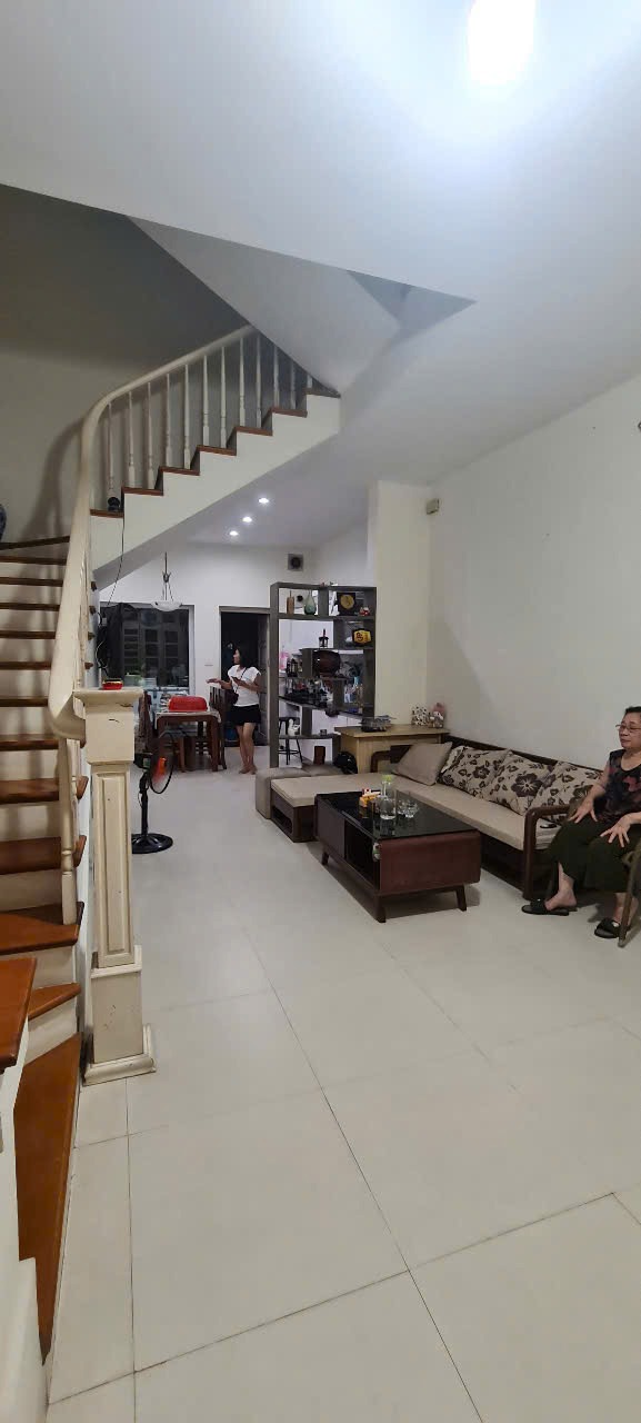 Bán Liền Kề Văn Phú 77m2, 5 Tầng, Giá 17.5 Tỷ - Vị Trí Đắc Địa