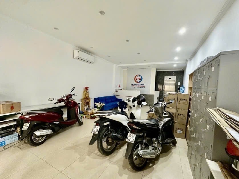 Bán nhà đẹp Phạm Tuấn Tài, Cầu Giấy - 62m2, 7 tầng, thang máy, giá 28.9 tỷ