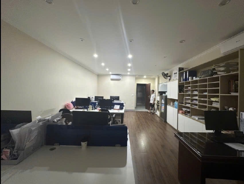 Bán nhà đẹp Phạm Tuấn Tài, Cầu Giấy - 62m2, 7 tầng, thang máy, giá 28.9 tỷ