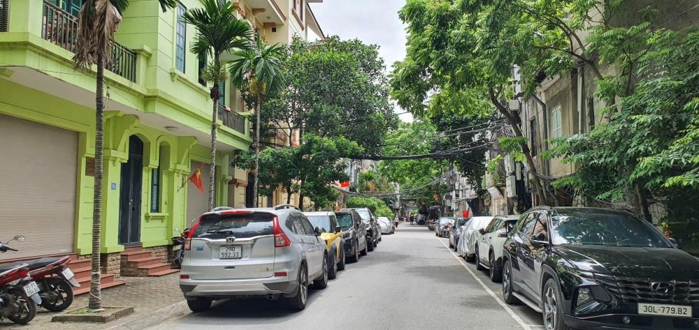 Bán nhà đẹp Phạm Tuấn Tài, Cầu Giấy - 62m2, 7 tầng, thang máy, giá 28.9 tỷ