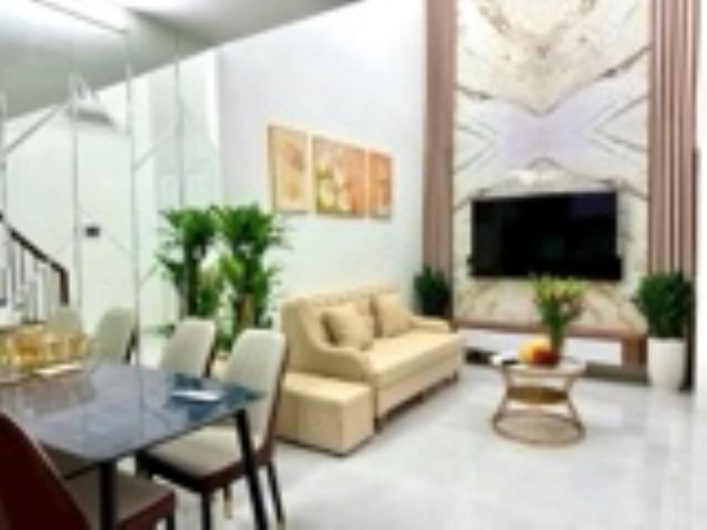Nhà Đống Đa 4 Tầng, 3 Ngủ, Ô Tô Gần, Giá 5.9 Tỷ - Vị Trí Đắc Địa
