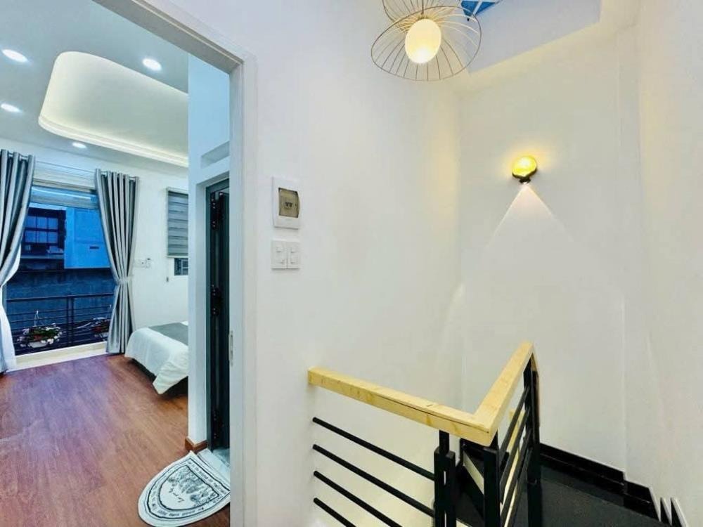 Bán nhà Nam Từ Liêm, Giá 6 tỷ - Vị trí đẹp, Tiện ích đầy đủ