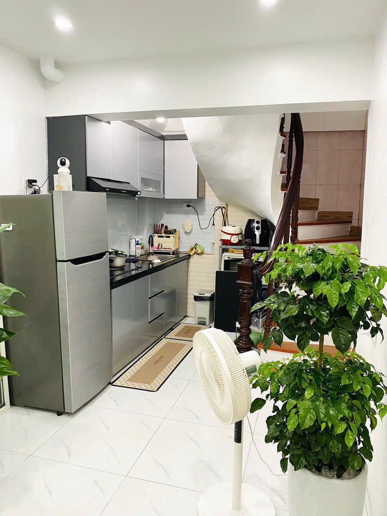 Chính Chủ Bán Nhà Khâm Thiên, Đống Đa 24m² - 5.9 Tỷ - Vị Trí Đắc Địa