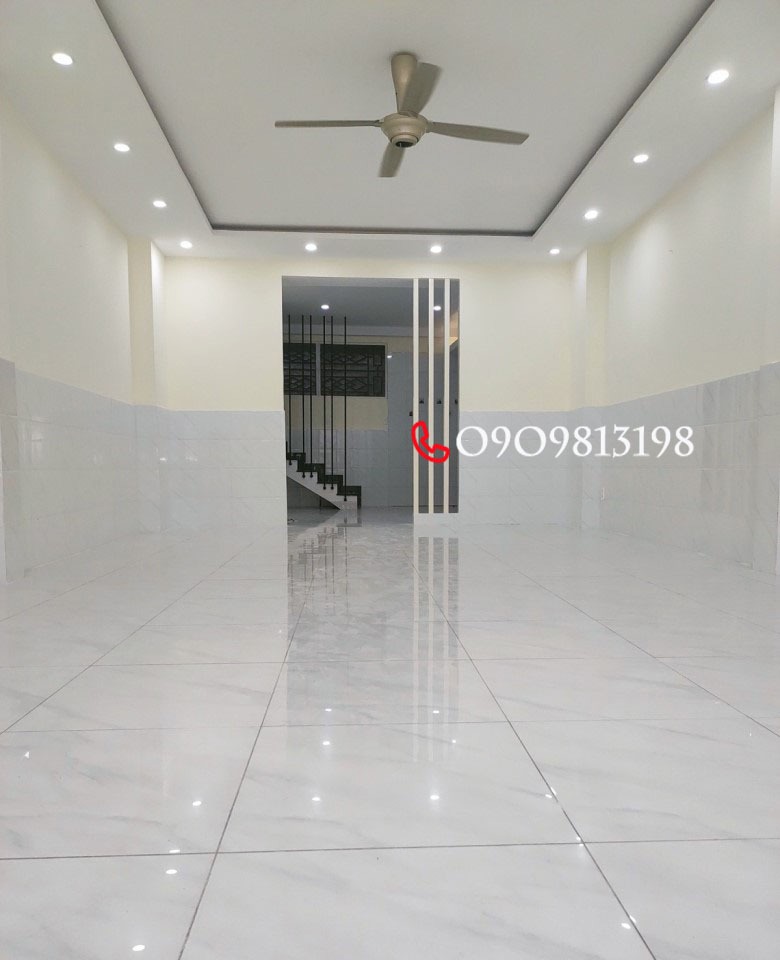 Kinh Doanh Đa Năng Mặt Tiền Quận 1 - SHR - Giá Tốt