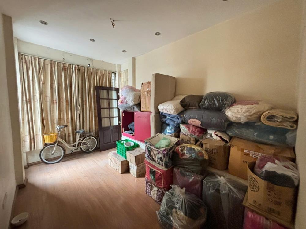 Bán nhà Yên Lạc - Ngõ Ô Tô - Phân Lô - 40m² - 12 tỷ
