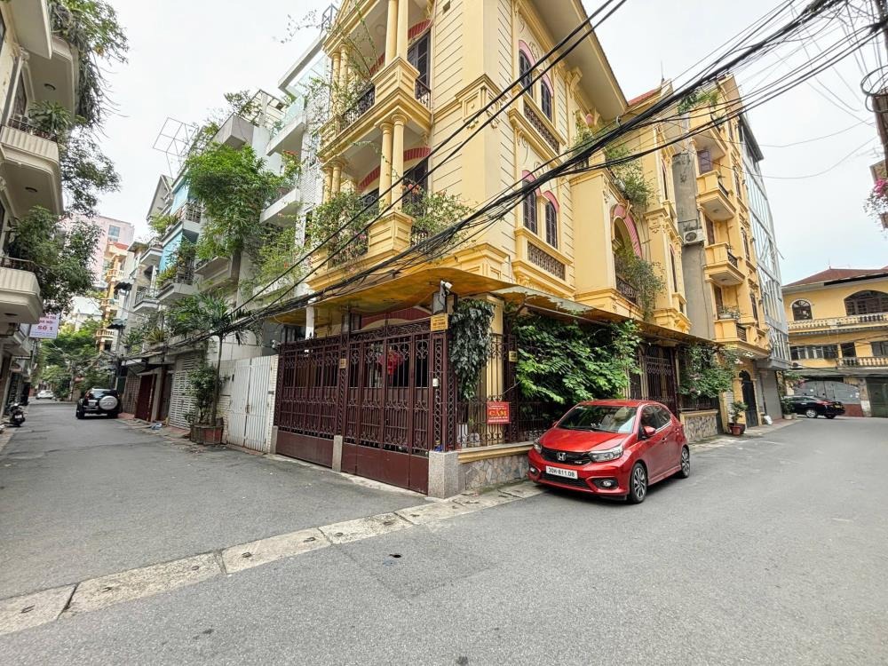 Bán nhà Yên Lạc - Ngõ Ô Tô - Phân Lô - 40m² - 12 tỷ