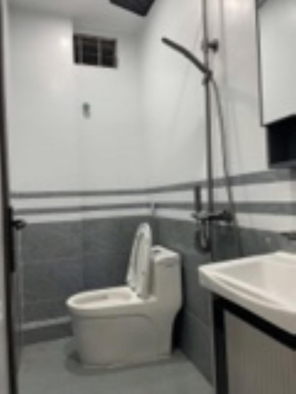 Bán nhà Hà Đông 48m2 Luxury - Vị trí Hiếm, Full Tiện Nghi