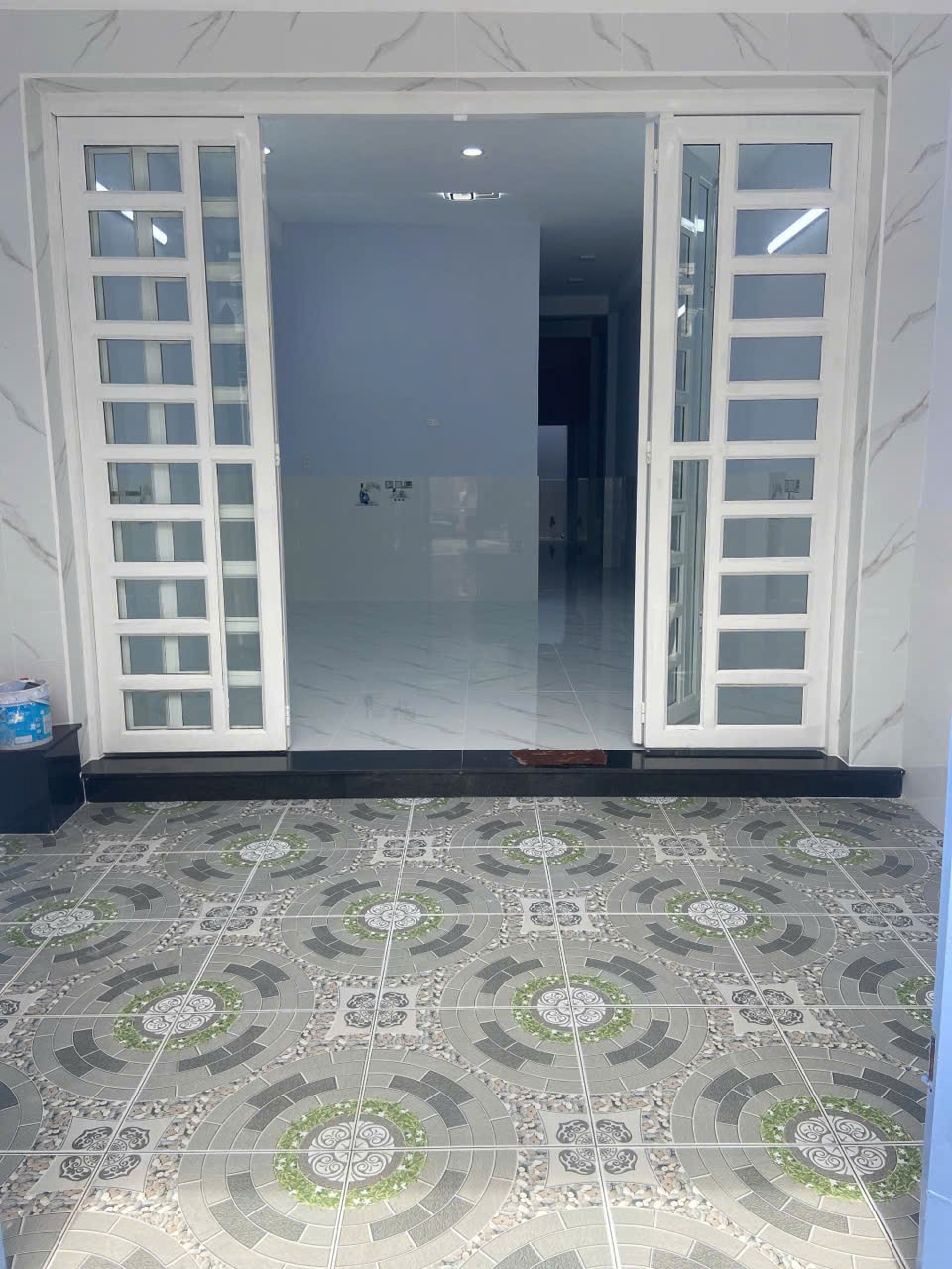 Bán Nhà Bình Tân Giá Rẻ: 2 Tầng, Hẻm Xe Hơi, Pháp Lý Sạch - Chỉ 5.4 Tỷ
