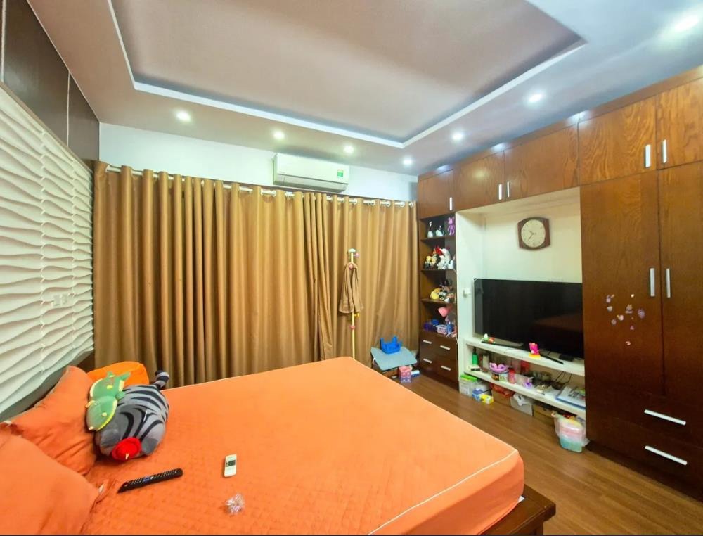 Bán nhà phố Thái Hà 50m2 x 5 tầng, ô tô đỗ cửa, 20.5 tỷ
