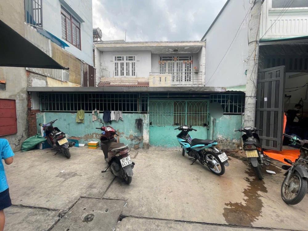 Bán Nhà Ngang 8m, Hẻm Xe Hơi, 1 Lầu, Bình Tân - Giá 11 Tỷ