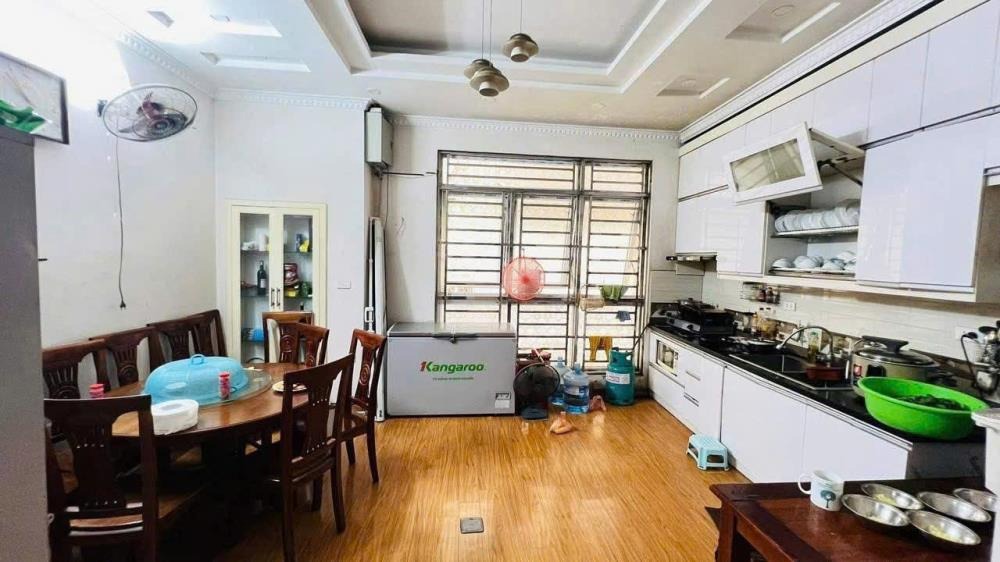 Phân Lô Quần Ngựa 60m2, 5 Tầng, Mặt Tiền Rộng, Ô Tô Vào Nhà