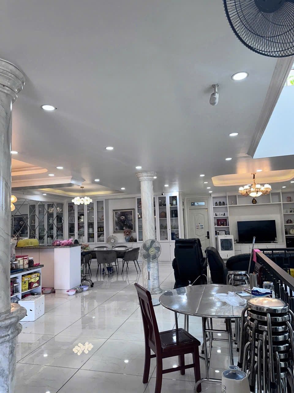 Bán Gấp Biệt Thự Cao Cấp Mặt Tiền Nguyễn Văn Luông, Quận 6 - 78 Tỷ