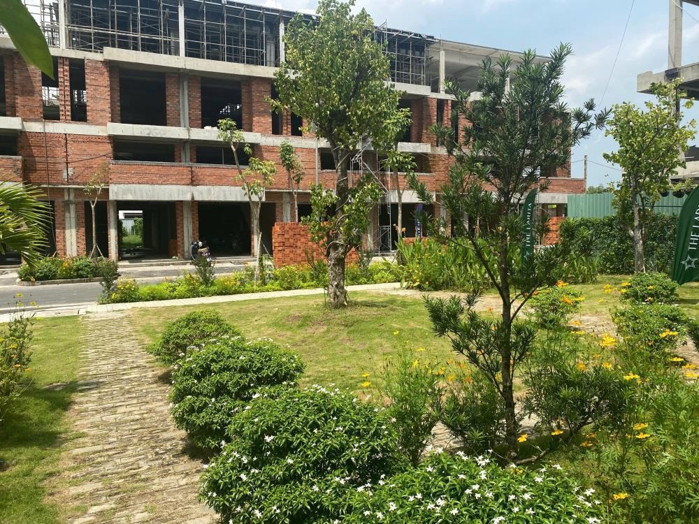 Nhà Lầu 3 Tầng - Vị Trí Đắc Địa, Xe Hơi Trước Nhà - Bình Chánh