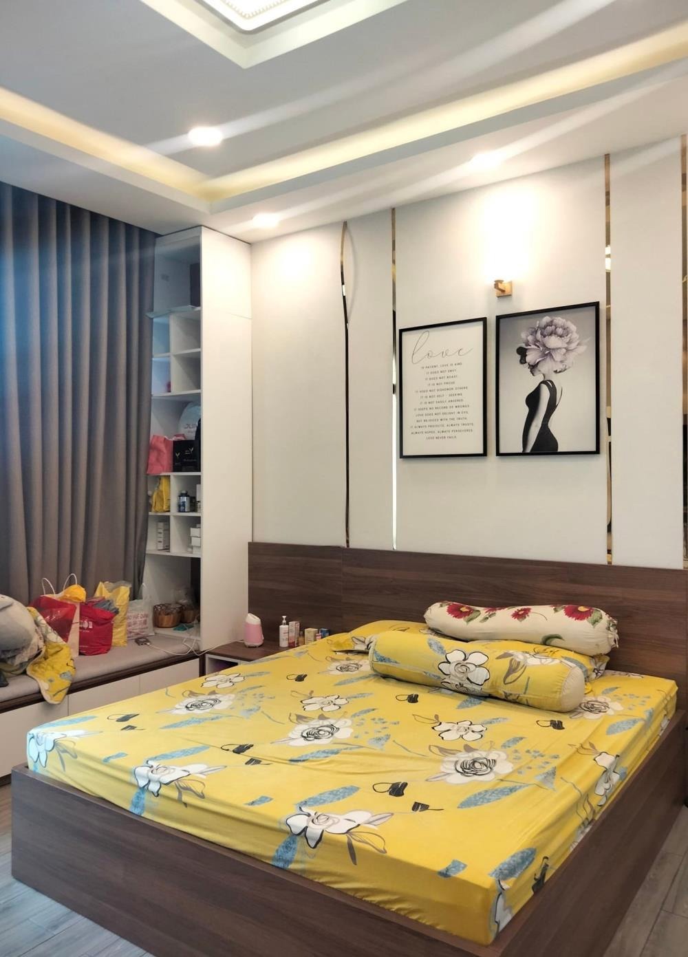 Bán nhà Nguyễn Thị Thập, Quận 7: 61m2, Sát Mặt Tiền, Giá 6.5 Tỷ