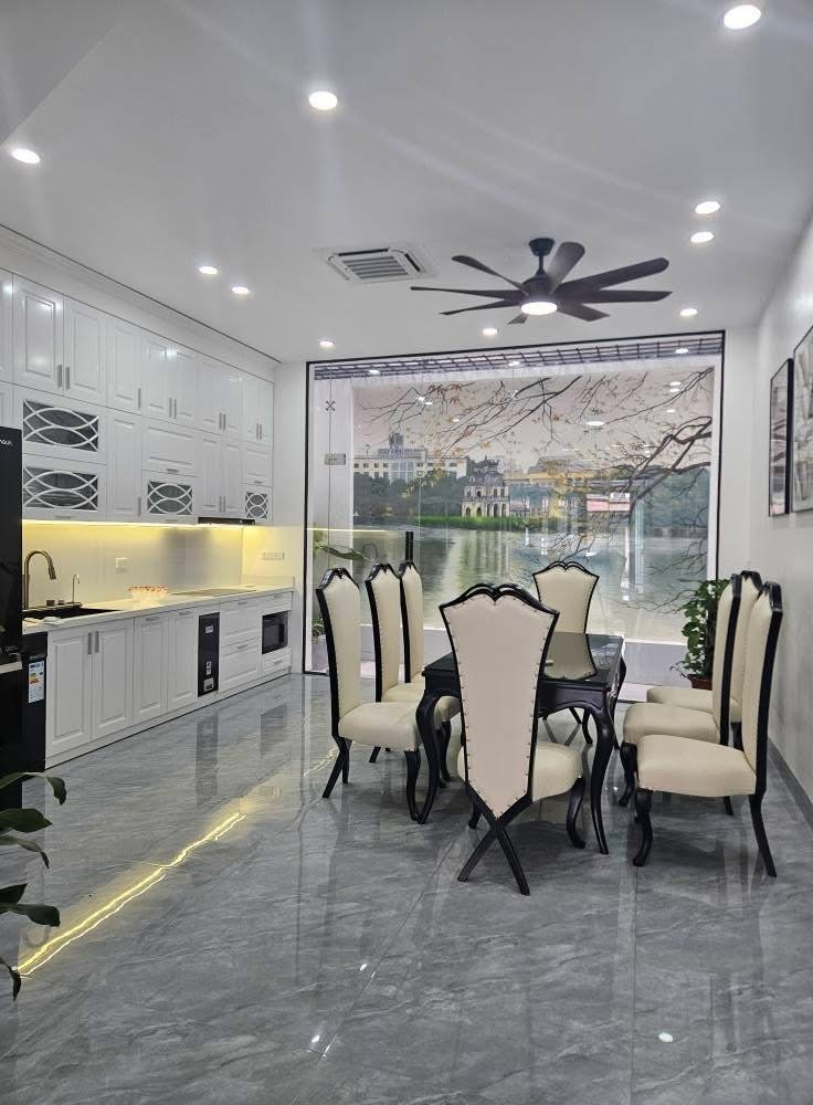 Nhà đẹp siêu hiếm 61m², 4 tầng, full nội thất - Giá 13.6 tỷ - Phố Ỷ La, Hà Đông
