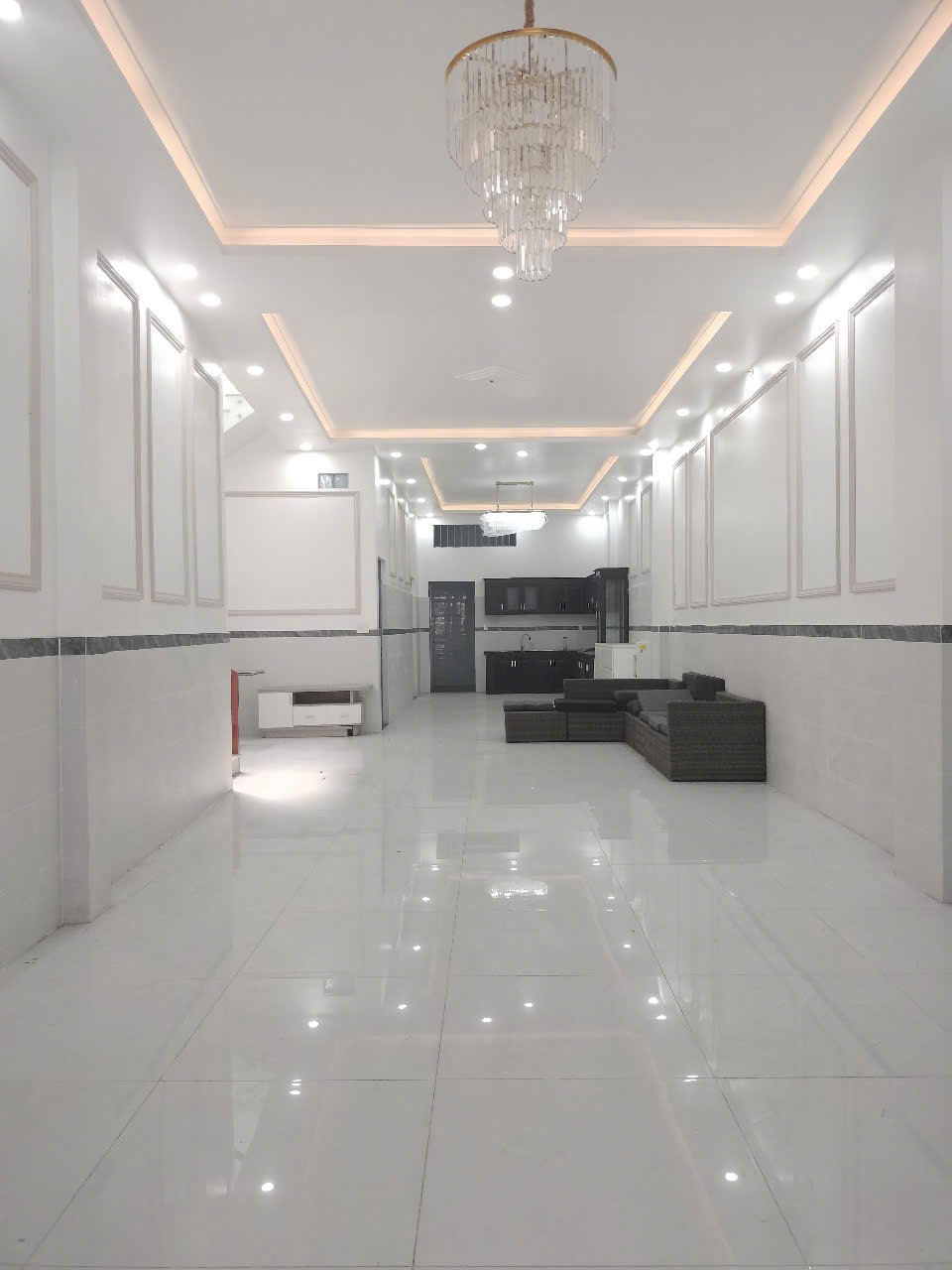 Chính chủ bán nhà mặt tiền Bình Tân: 146m2, 16m đường, giá tốt