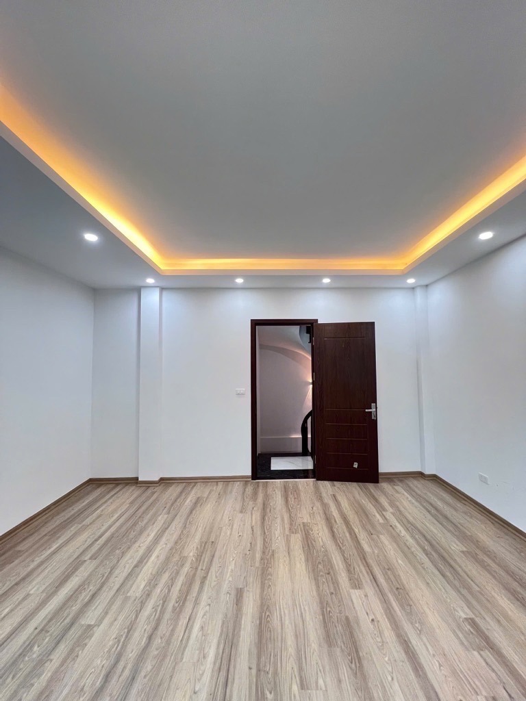Bán nhà khu Đại Cát - Liên Mạc: 30.1m2, 5 Tầng, Giá 5.07 Tỷ