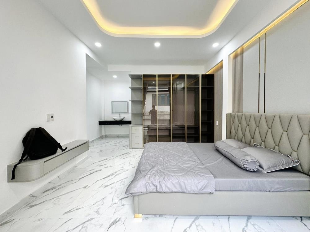 Bán Nhà Hẻm Ô Tô Quận 3 - Đường Lê Văn Sỹ - Giá 8.6 Tỷ