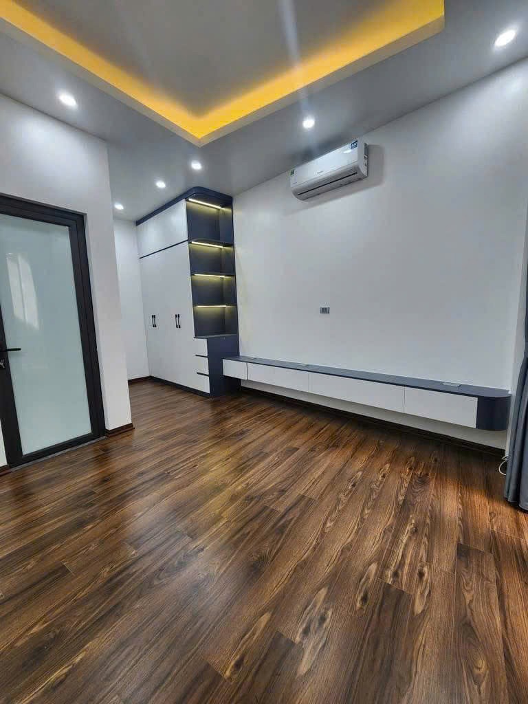 Nhà đẹp Thái Thịnh - Đống Đa - 33m² x 5 tầng - Mặt tiền 5m - Giá 9 tỷ