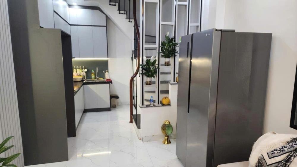 Bán nhà riêng 30m² 6.7 tỷ, Khâm Thiên - Đống Đa - Vị trí đẹp, giao thông thuận tiện