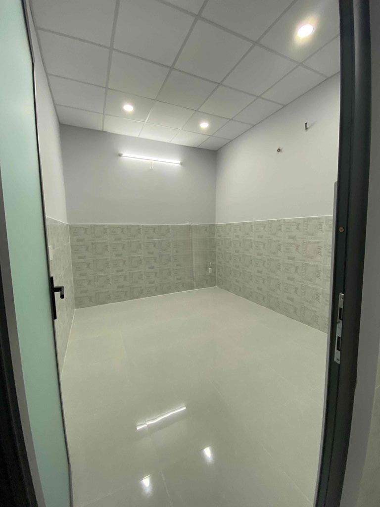 Cho Thuê Nhà Nguyên Căn Bình Tân - Hẻm Rộng, 2 Lầu, Giá Tốt