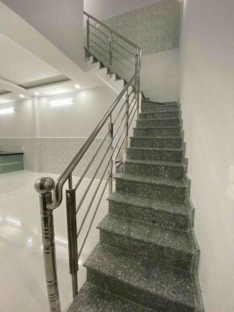 Cho Thuê Nhà Nguyên Căn Bình Tân - Hẻm Rộng, 2 Lầu, Giá Tốt
