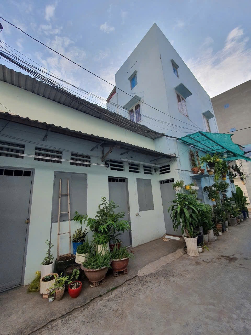 Nhà 2 Mặt Tiền, 3 Mặt Thoáng - Hoàng Diệu, P2, Quận 4 - Ngân Hàng, Giá 6.6 Tỷ