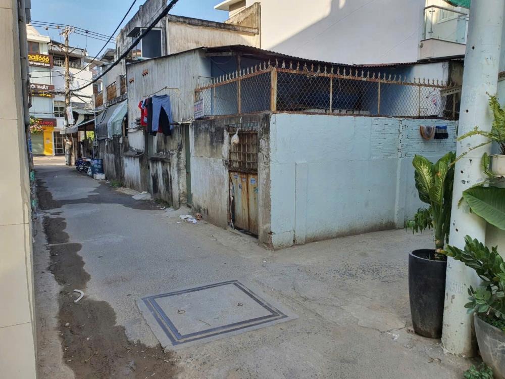 Nhà 2 Mặt Tiền, 3 Mặt Thoáng - Hoàng Diệu, P2, Quận 4 - Ngân Hàng, Giá 6.6 Tỷ