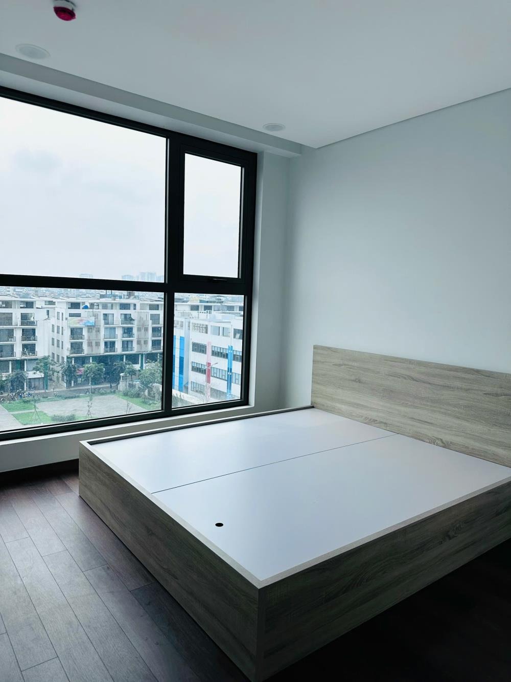 Căn hộ 2PN, 77m2 View Hồ 22ha, Giá 5.5 tỷ - Thiết Kế Hiện Đại, Đông Nam - 0964364723