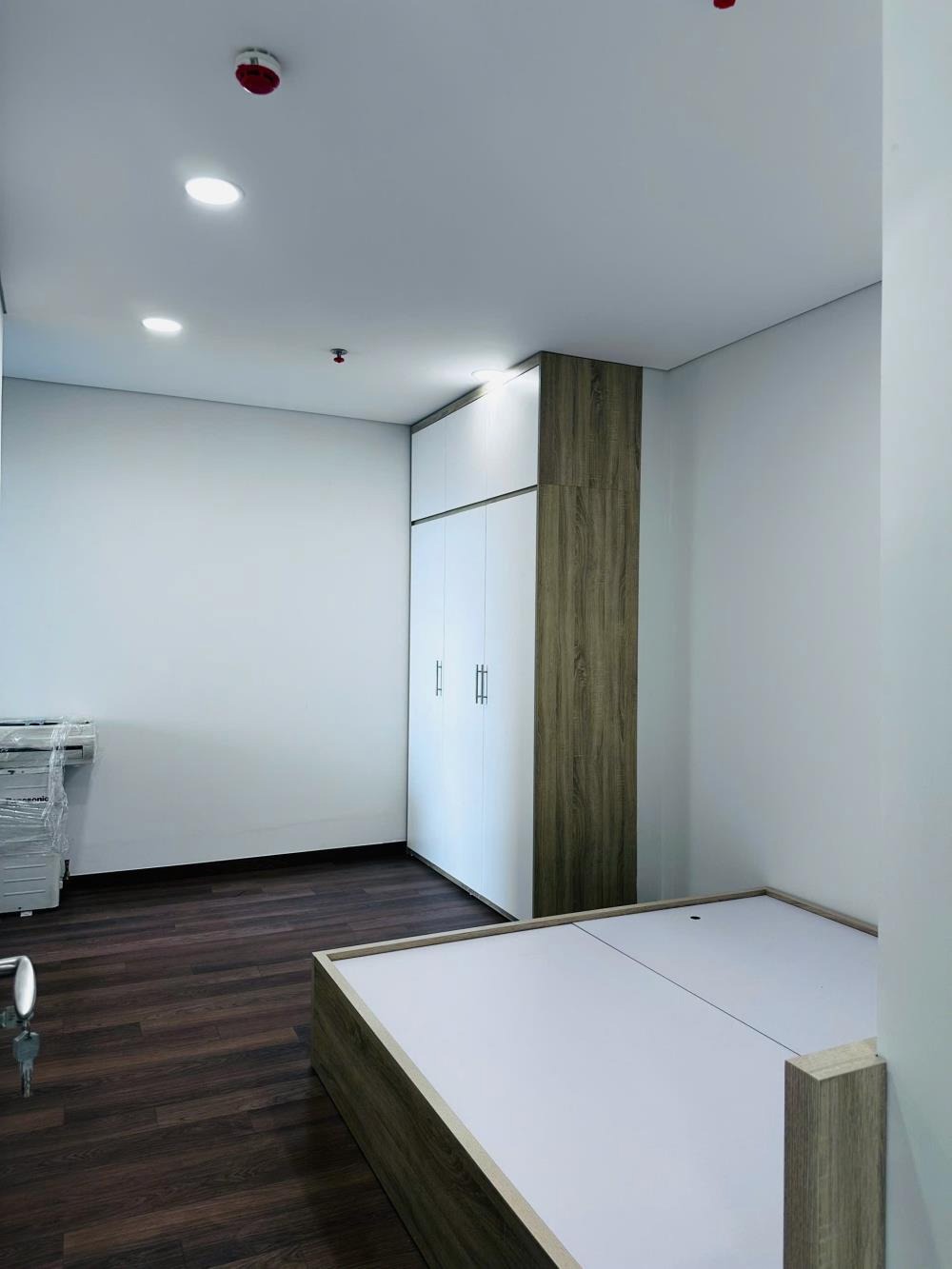 Căn hộ 2PN, 77m2 View Hồ 22ha, Giá 5.5 tỷ - Thiết Kế Hiện Đại, Đông Nam - 0964364723