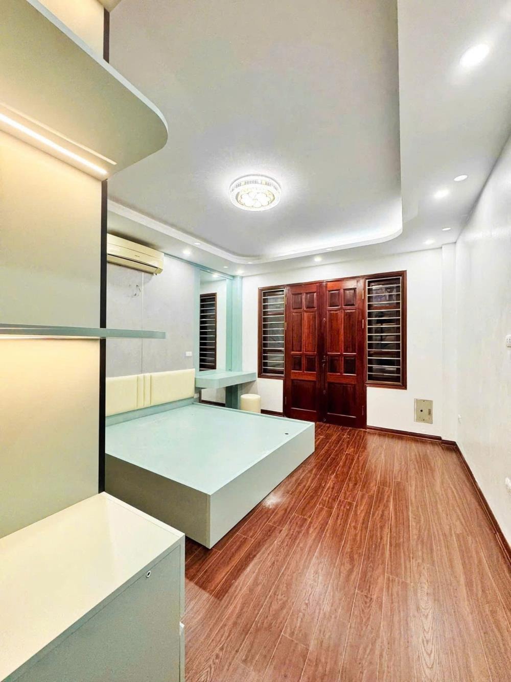 Lô Góc Trần Đại Nghĩa 5 Tầng Full Nội Thất - Ô Tô Vào Nhà - Kinh Doanh Hiệu Quả