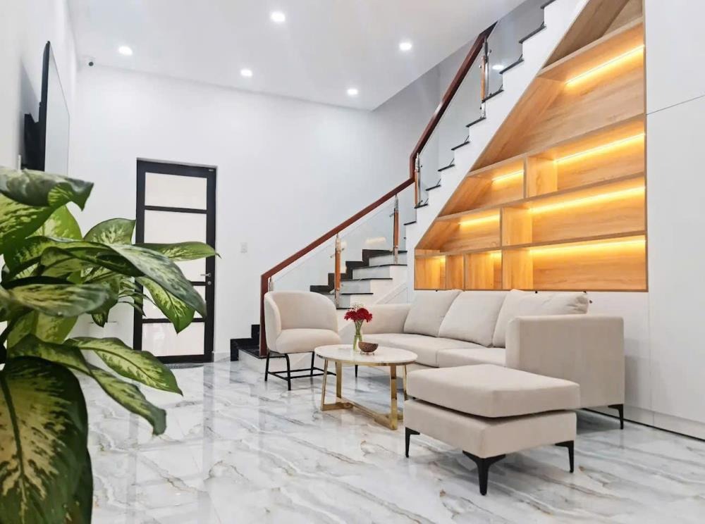 Bán nhà mặt tiền Bình Thạnh - Vị trí đắc địa, dòng tiền ổn định