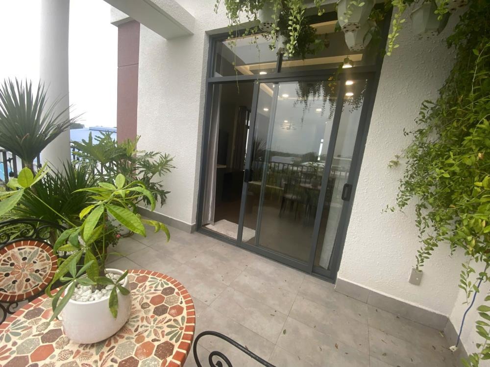 Nhà phố 3 tầng Bình Chánh - Vị trí đẹp, gần chợ, tiện ích đầy đủ