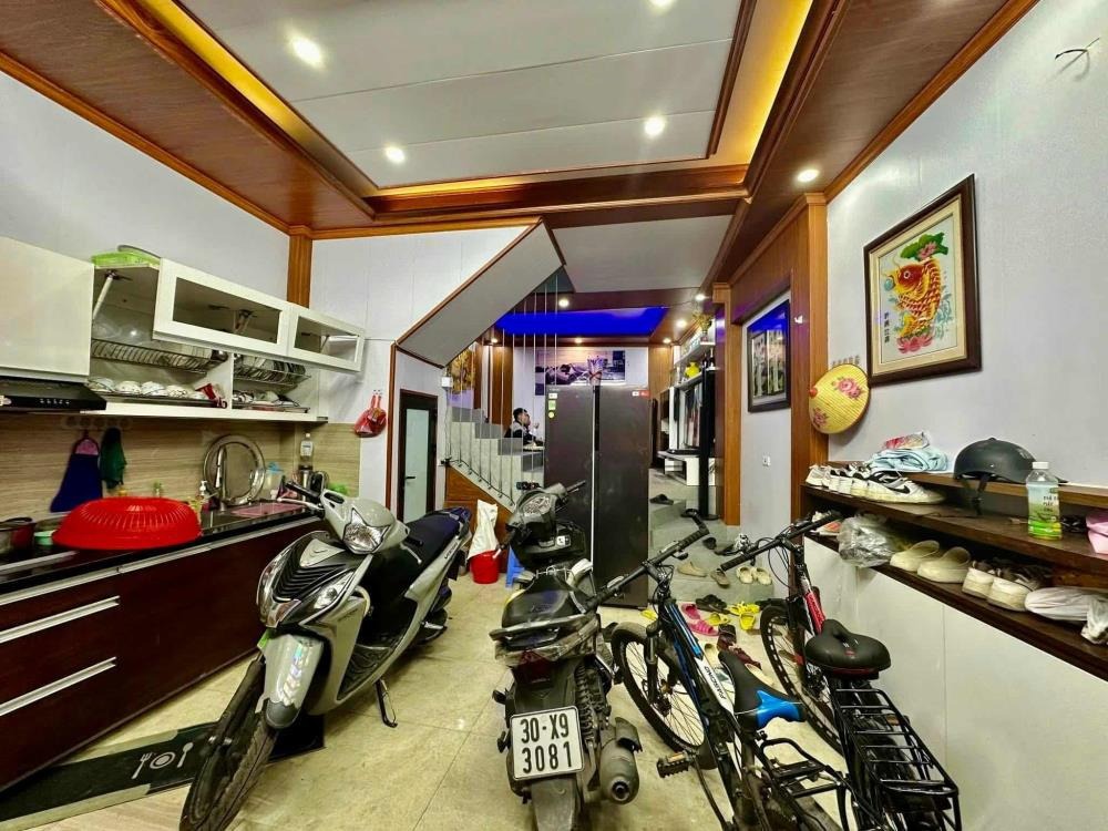 🏡 Nhà Đẹp Mỹ Đình: 4 Ngủ, Full Nội Thất, Giá 6.2 Tỷ - Vị Trí Đắc Địa