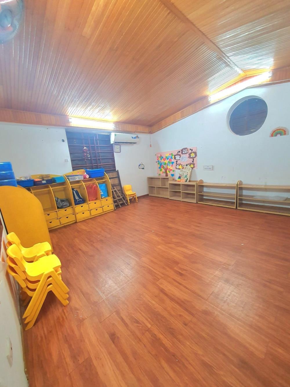 Bán Biệt Thự Dịch Vọng Cầu Giấy 307m2, 92 Tỷ - Vị Trí Đẹp, Kinh Doanh Tốt