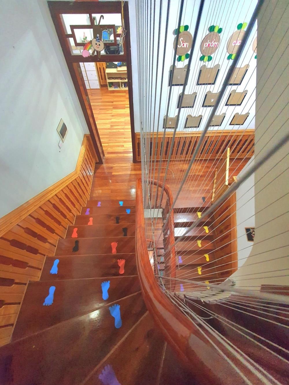Bán Biệt Thự Dịch Vọng Cầu Giấy 307m2, 92 Tỷ - Vị Trí Đẹp, Kinh Doanh Tốt