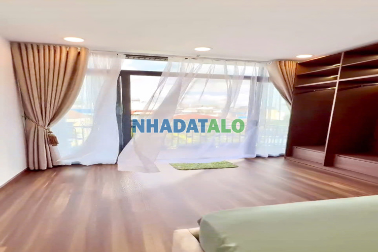 BÁN NHÀ PHÚ NHUẬN- MẶT TIỀN NGUYỄN TRỌNG TUYỂN- 4 TẦNG 3 PHÒNG NGỦ NỘI THẤT NGHỈ DƯỠNG: Nhỉnh 7 Tỷ