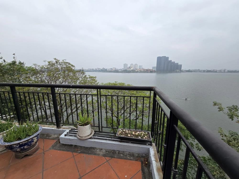 Bán nhà mặt phố Nhật Chiêu, Hồ Tây - 95 tỷ - 93m2, 5 tầng, KD đỉnh