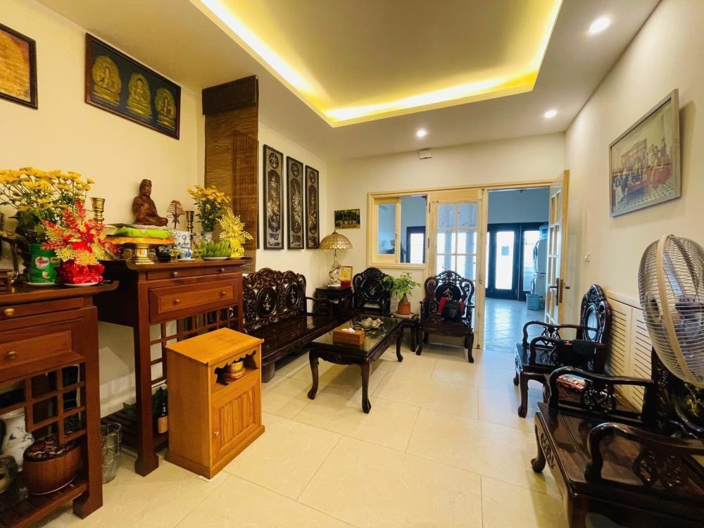 Bán nhà mặt phố Nhật Chiêu, Hồ Tây - 95 tỷ - 93m2, 5 tầng, KD đỉnh