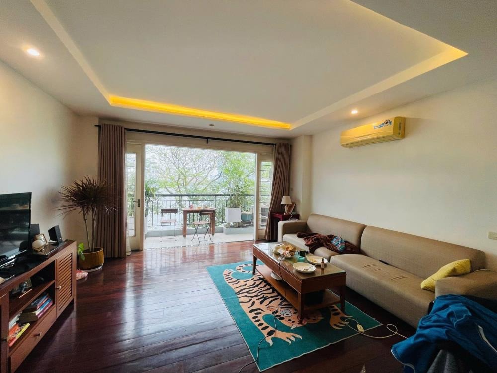 Bán nhà mặt phố Nhật Chiêu, Hồ Tây - 95 tỷ - 93m2, 5 tầng, KD đỉnh
