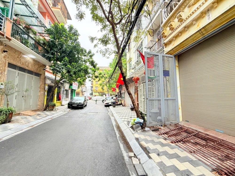 Bán nhà đường Võ Chí Công, Tây Hồ - 53m2, 6 tầng, 21.6 tỷ - Vị trí VIP, ô tô vào nhà