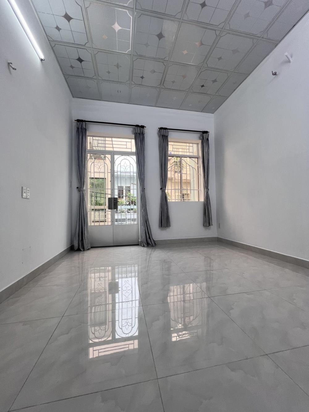 Bán Nhà Đẹp Bình Tân - Giá 4.6 Tỷ - Vị Trí Đắc Địa, Pháp Lý Chuẩn