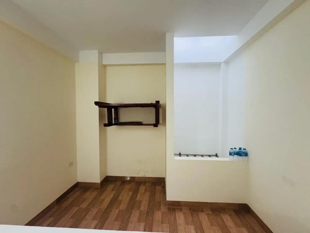 Bán nhà Phương Canh Giá Tốt: 30m2, 5 Tầng, Ô Tô Đỗ Cửa, Gần Đại Học