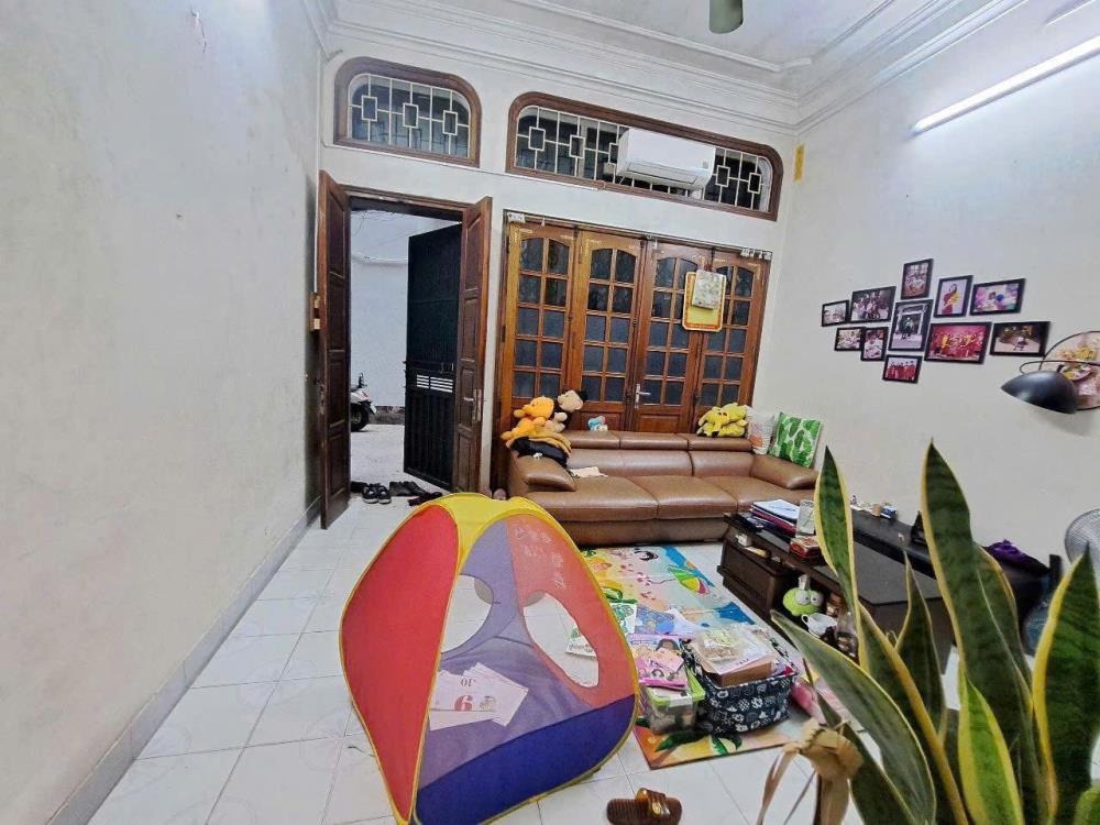 Bán nhà phố 3 tầng, 86m2, 2 mặt ngõ, Thái Hà, Đống Đa - Giá 31.5 tỷ