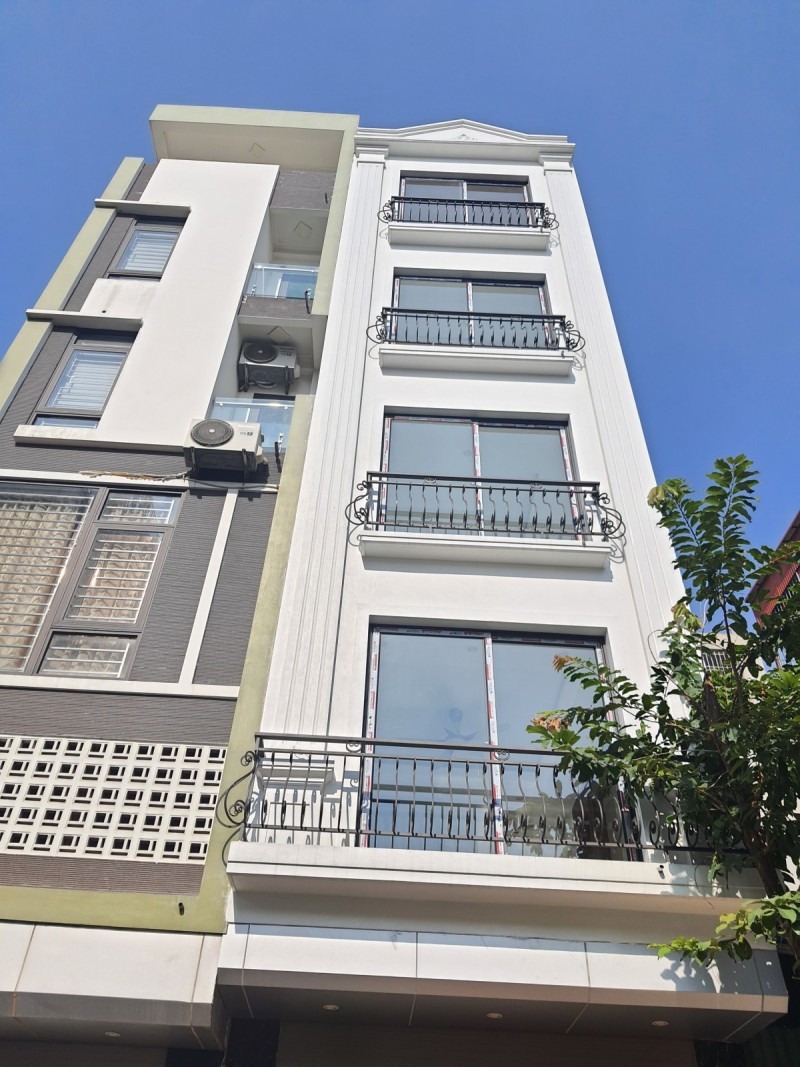 Bán nhà liền kề Cổng Đồng - Lê Trọng Tấn: 50m2, 7 tầng, thang máy, full đồ
