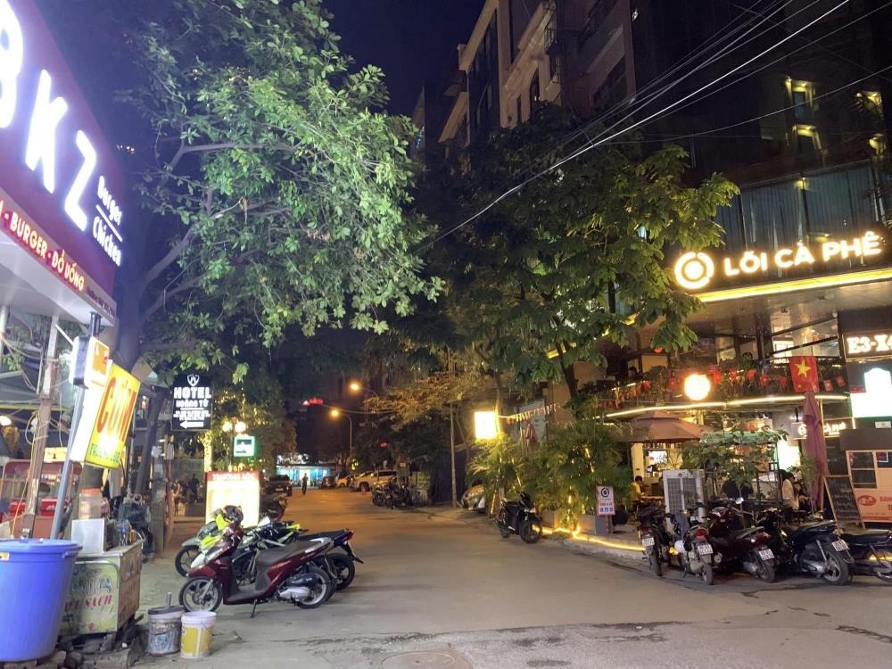 Bán nhà mặt phố Dương Khuê, Nam Từ Liêm: 71m2, 5 tầng, 35 tỷ - Vị trí đẹp, kinh doanh sầm uất