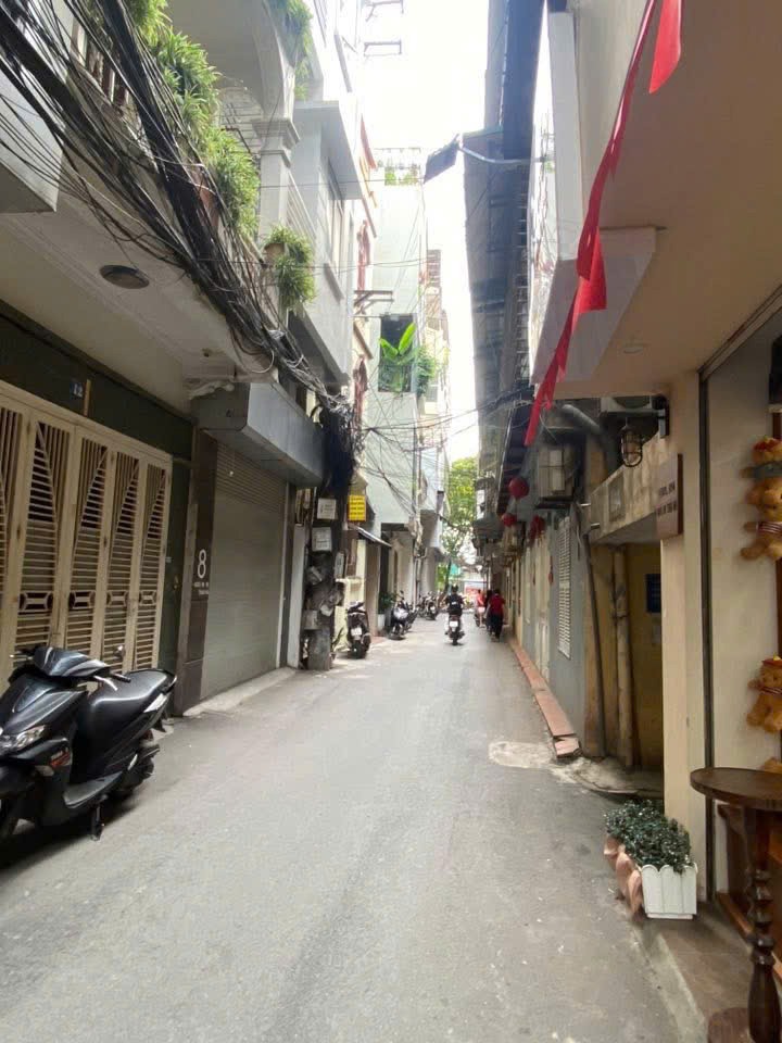 Ngõ đẹp bán nhà phố Thái Hà, Đống Đa - 52m2, 6 tầng, MT 4.3m