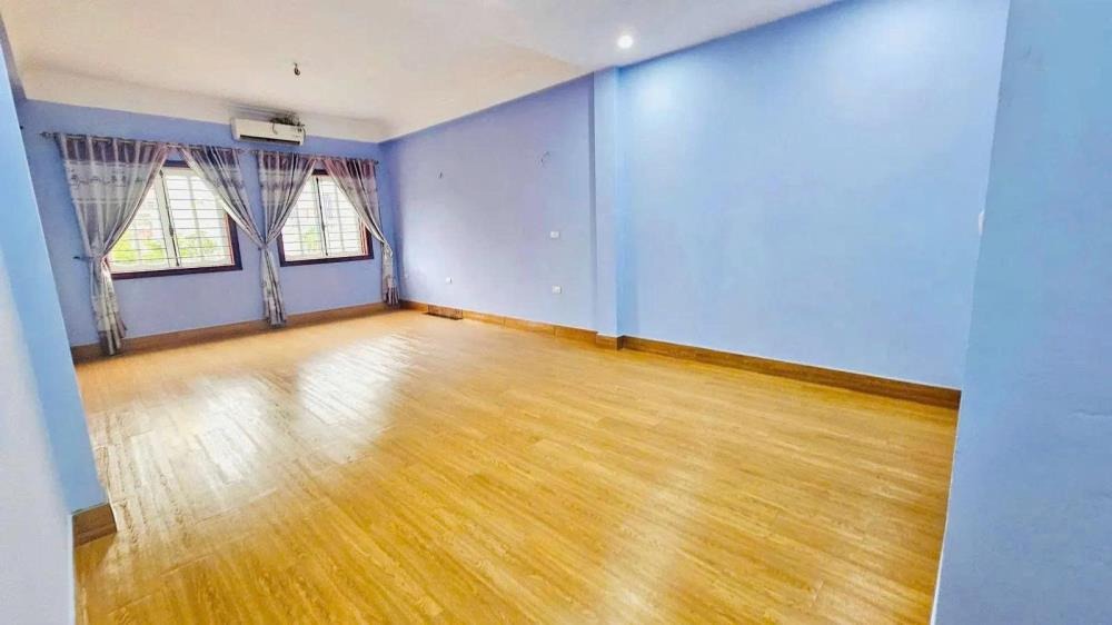 Định Công DT50m² 5 Tầng - Ô Tô Vào Nhà - KD Đỉnh