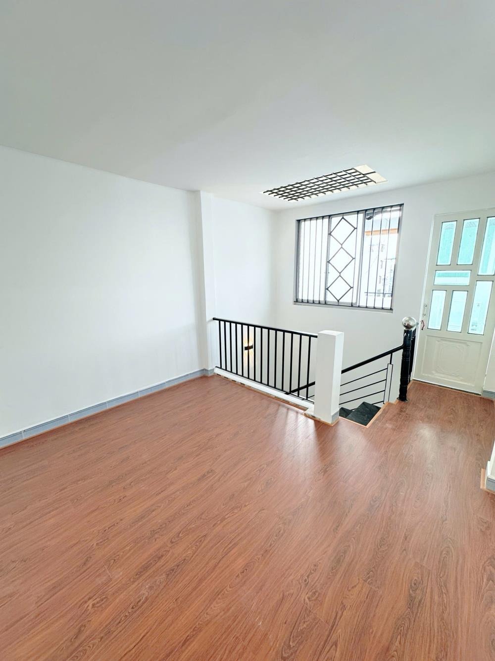 Bán nhà 4 tầng Bình Tân: Hẻm xe hơi, Lê Văn Quới, Giá 5.35 tỷ